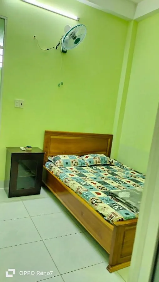 Bed and Breakfast Nha Nghi Lam Tung Nha Trang 0*,  Vietnam